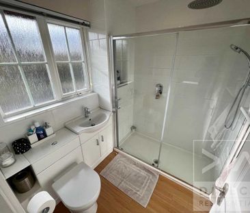 3 bedroom detached house to rent - Photo 5