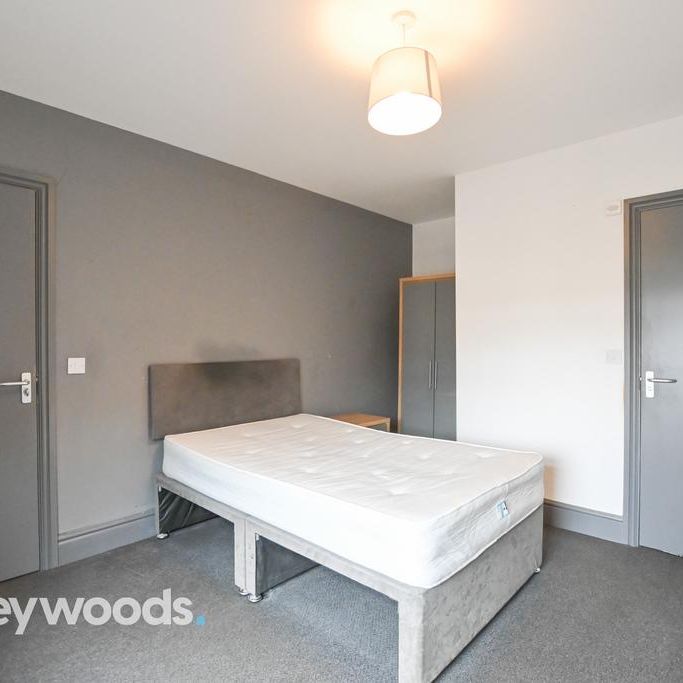 1 bedroom house of multiple occupation to rent - Photo 1