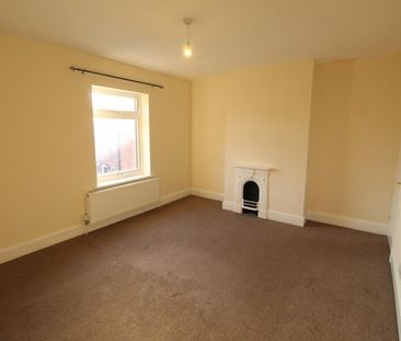 2 bedroom House To Let - Photo 3