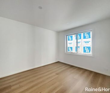 Brand New Home - Prime Location!! - Photo 5