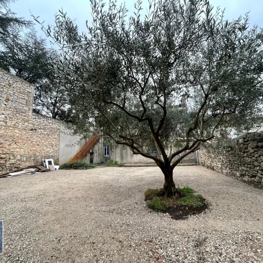 Appartement à louer 4 pièces 96.05m² - Photo 1