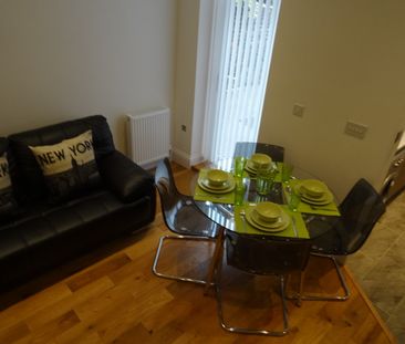 3 Double Bed Apartment Myrtle Grove Jesmond - Photo 4