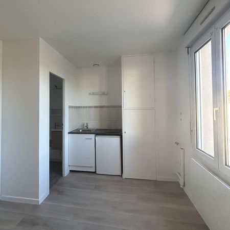 Location Appartement 2 pièces 27m² JAUNAY MARIGNY 86130 - Photo 4