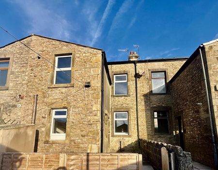 4 bedroom house to rent - Photo 2