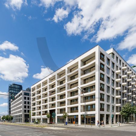 Modern Urban Life - Photo 3