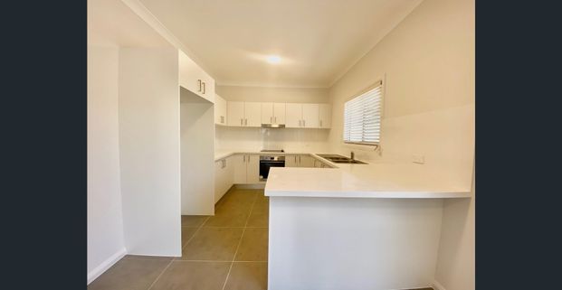 Modern Living in a Convenient Leumeah Location - Photo 1