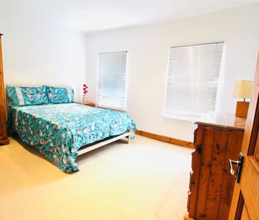 2 Bed Terraced House, Mayfield Road, E13 - Photo 6