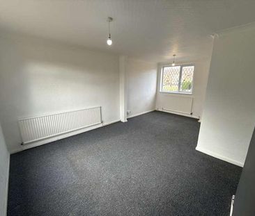 Stainton Drive, Grimsby, DN33 - Photo 4