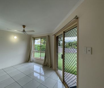 Lowset home on hill close to sporting club and school - Photo 4