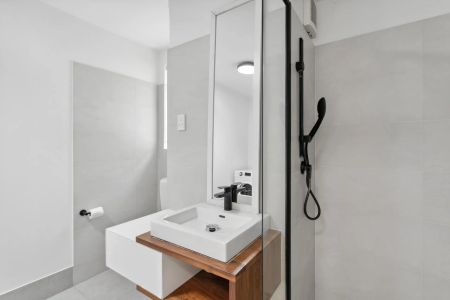 Modern Living: Ultimate Convenience - Photo 5