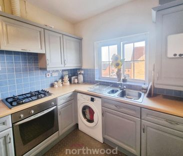 3 bedroom flat to rent - Photo 6