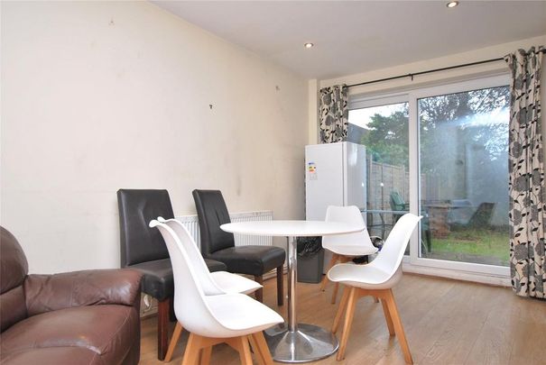 4 bedroom semi-detached house to rent - Photo 1