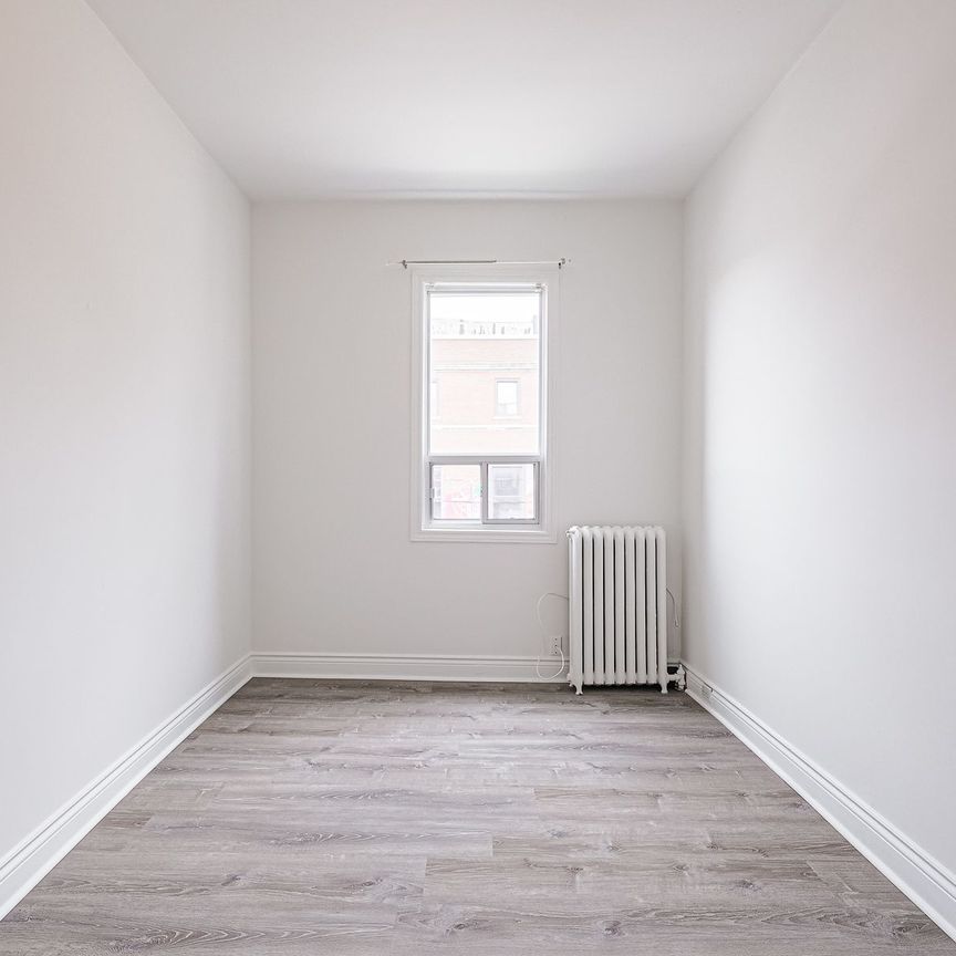 For Lease - 413 Crawford Street, Toronto, Ontario - Photo 1