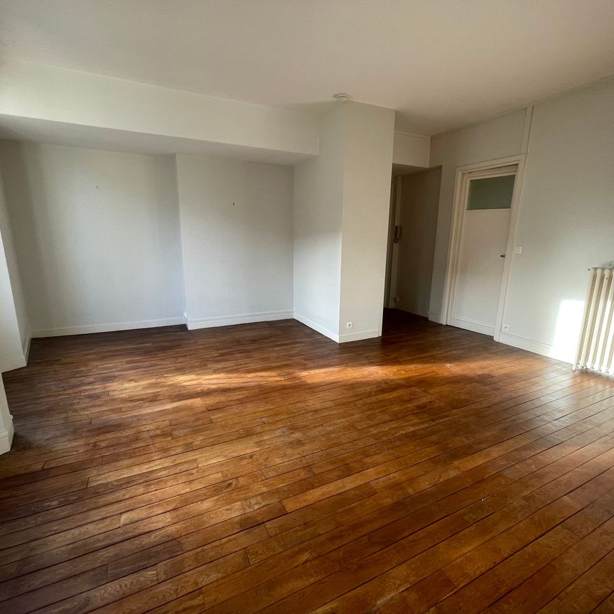 t3 INTRA-MUROS AVEC ASCENSEUR - Photo 1