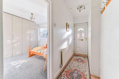 2 bedroom maisonette to rent - Photo 5