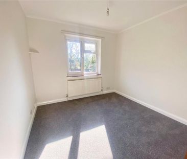 3 bedroom detached house to rent - Photo 5