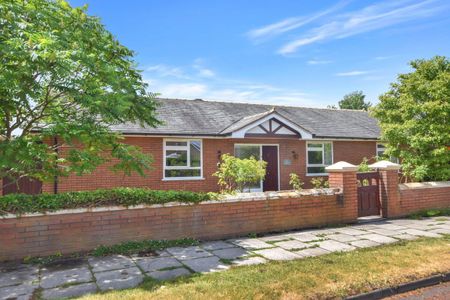 Farndale, Widnes, WA8 9JL - Photo 4