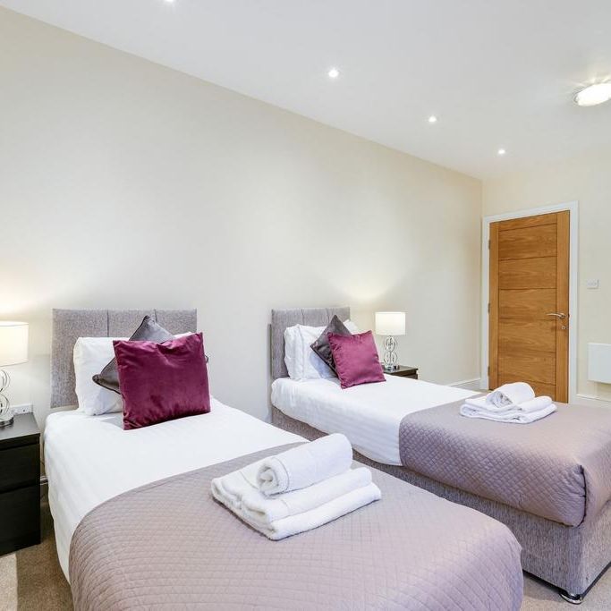 3 bedroom apartment to rent - Photo 1