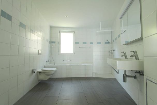 4.5 Zimmer, 106 m², 2. Stock - Foto 1