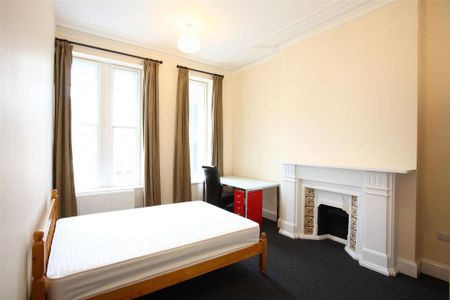 3 bedroom flat to rent - Photo 5