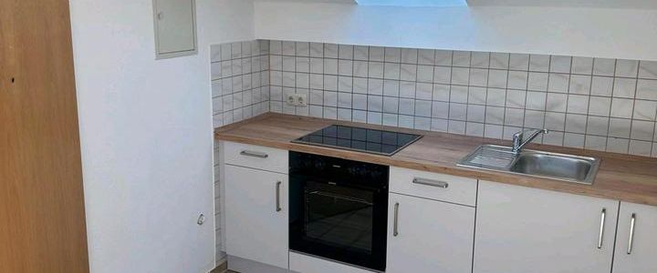 1 Zimmer Dachgeschosswohnung in Altötting - Photo 1