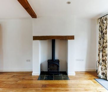 2 bedroom semi-detached house to rent - Photo 2