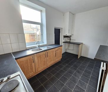 2 bedroom terraced house to rent - Photo 6