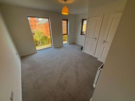 Californian Parade, Street, BA16 - Photo 4