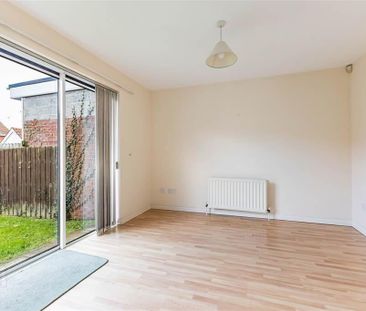 7 Lord Warden's Green, Bangor, BT19 1YR - Photo 1