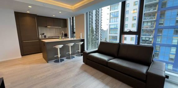 Brand-new Fully Furnished Condo, Landmark on Robson - Photo 2