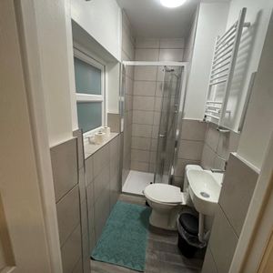 Room in a Shared Flat, Wilson Road, RG30 - Photo 2