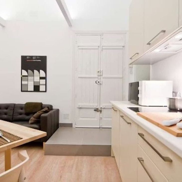 Calle de la Cruz, Madrid, Community of Madrid 28012 - Foto 1