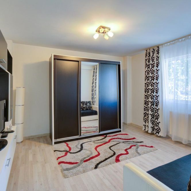 Garsoniera Militari Metrou Gorjului - Uverturii - bloc nou - Fotografie 1