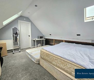 1 bedroom in a house share to rent - Photo 2