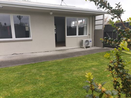 Lyndon Road West, Hastings - Photo 1