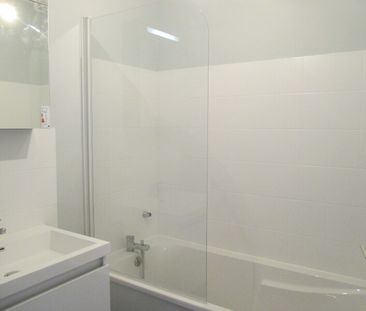 Location Appartement 3 pièces 72m² ORLEANS 45000 - Photo 4