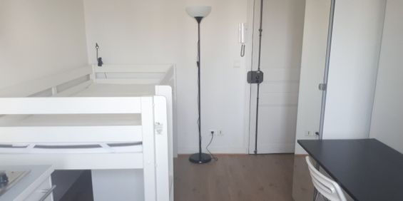 Bld Grenelle - Chambre de service meublé 10.24 m² - Photo 3