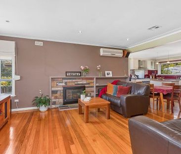 16 Pamela Avenue, Keilor East VIC 3033 - Photo 4