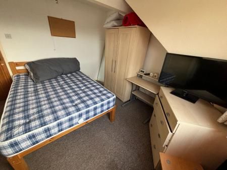 5 Bed Student Home - 9 Regency Place, Canterbury - Photo 1