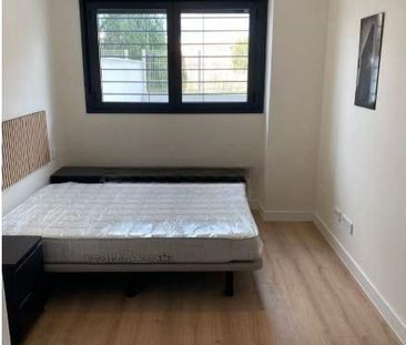 Piso de alquiler en Calle María Barrientos, El Cónsul - Ciudad Univ... - Photo 4