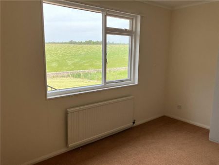 3 bedroom bungalow to rent - Photo 4