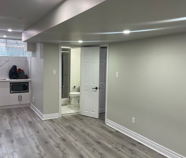 For Lease - 292 Windfield Farm Drive, Oshawa, Ontario - Photo 3
