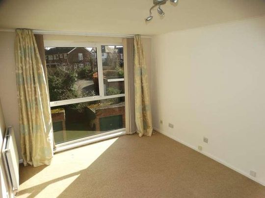 St. Barnabas Close, Beckenham, BR3 - Photo 1