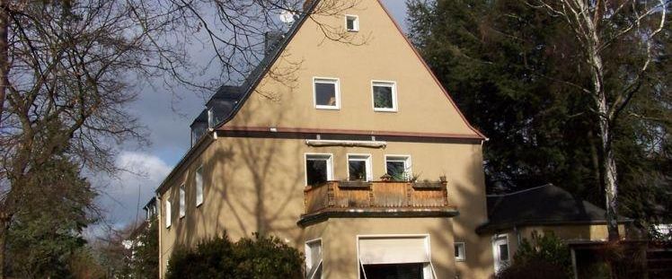 IHRE Dachgeschoss-Wohnung im Zeisigwald erwartet SIE ! - Photo 1