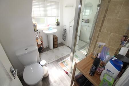 Park View Close, Burton Upon Trent, Stretton, DE13 - Photo 2