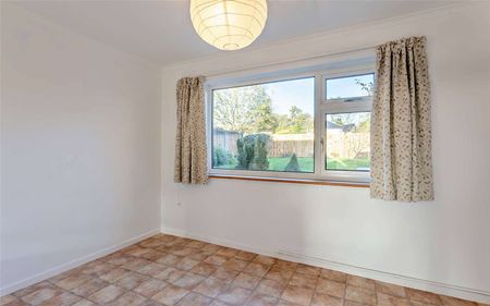 Three Bedroom Home with Driveway & Garage - Photo 5