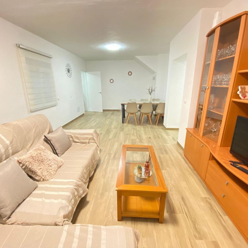 Casa en alquiler en Malaga - Photo 1