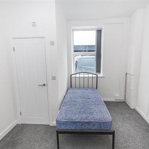 1 bedroom terraced house to rent - Photo 2