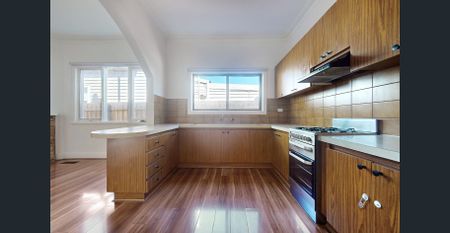 27 Canberra Street Brunswick - Photo 2