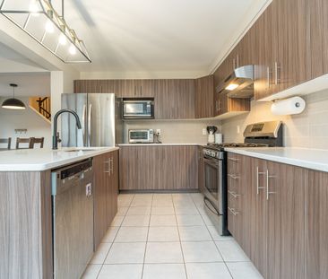 For Lease - 3545 Woodroffe Avenue, Barrhaven, Ontario - Photo 4